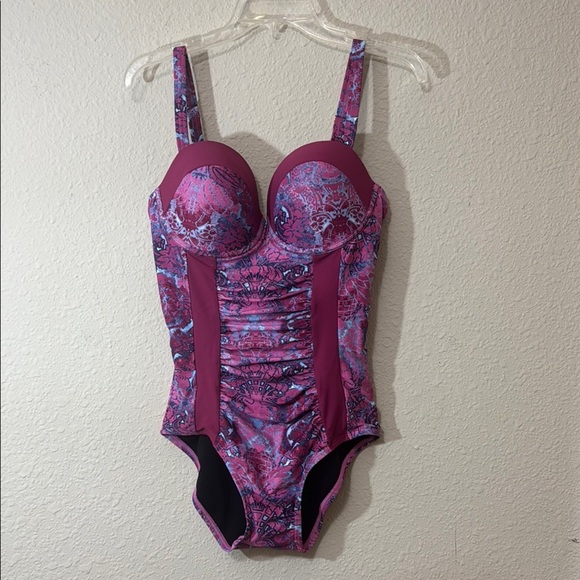 One Piece Swimsuit - Like New - Picture 1 of 2
